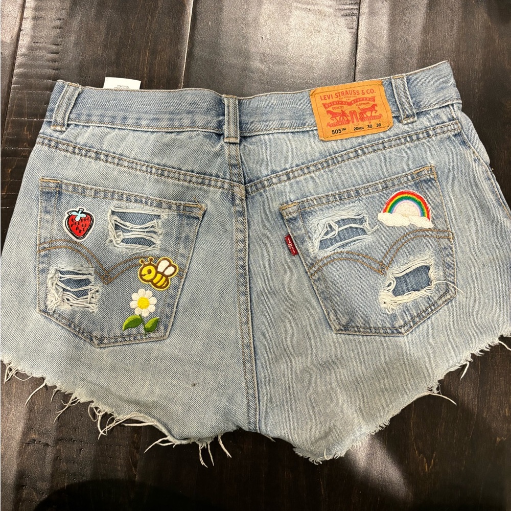 Vintage Levi’s Jean Shorts with patches